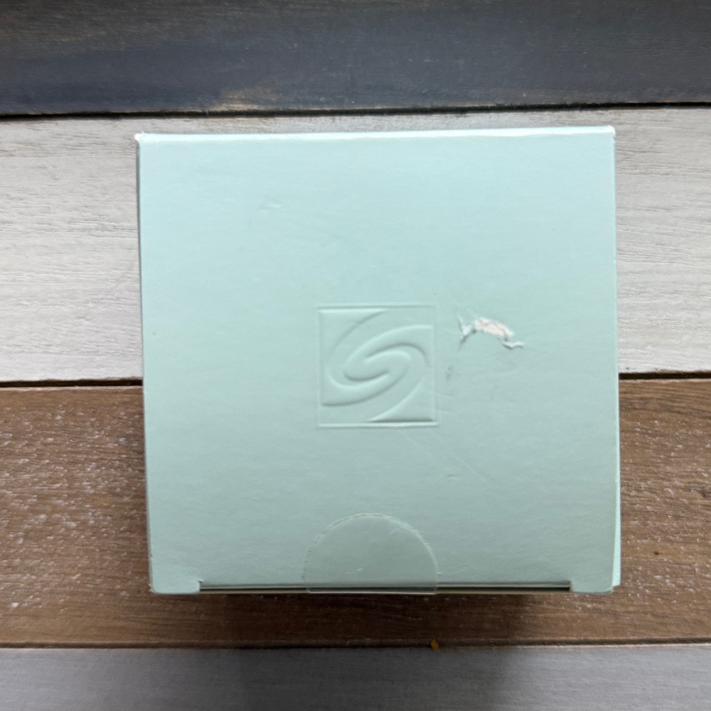 SkinCeuticals Triple Lipid Restore 2:4:2 Cream - Light Aqua - Picture 4 of 7